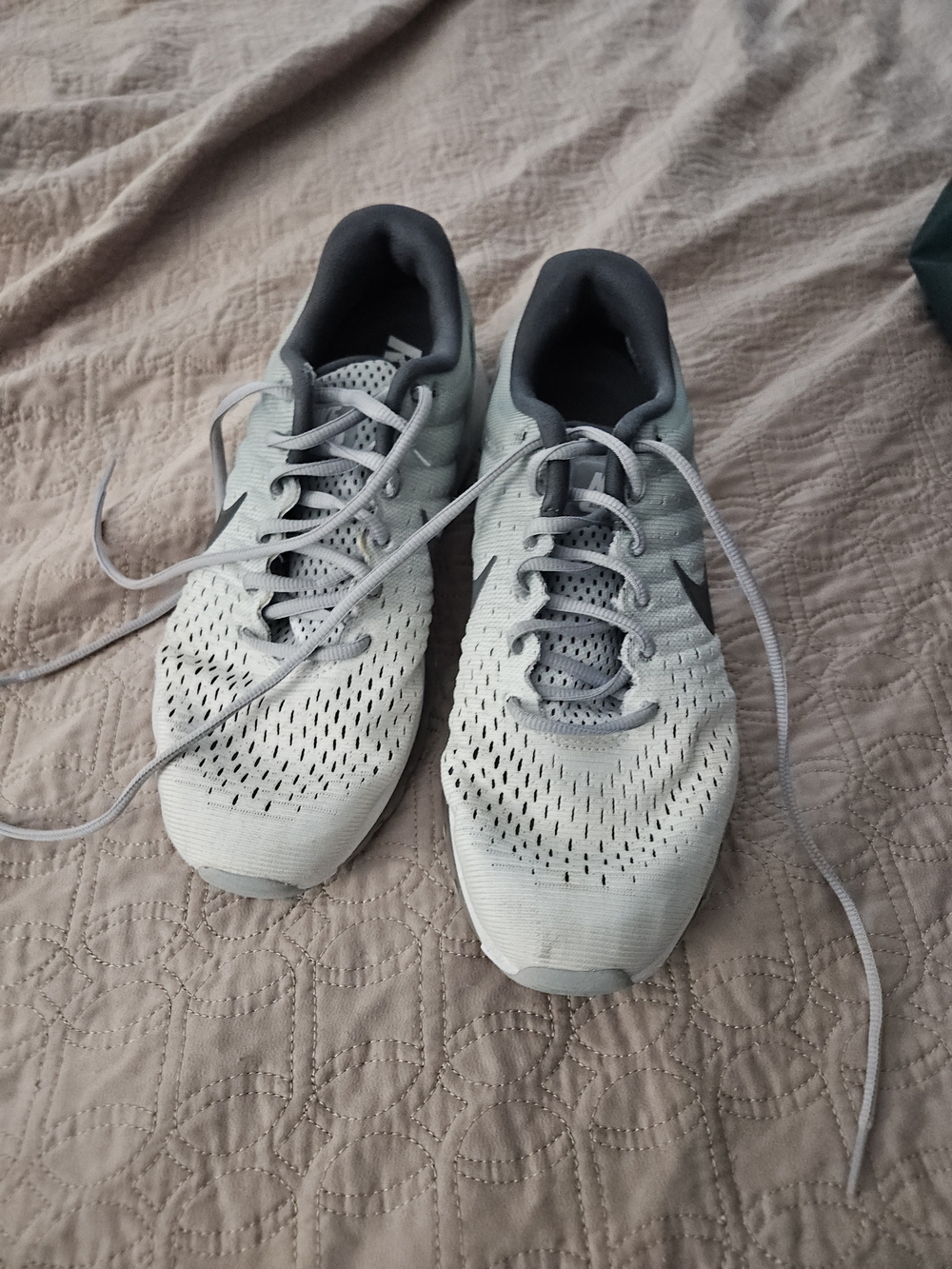 Men's Nike Airmax Athletic Shoes